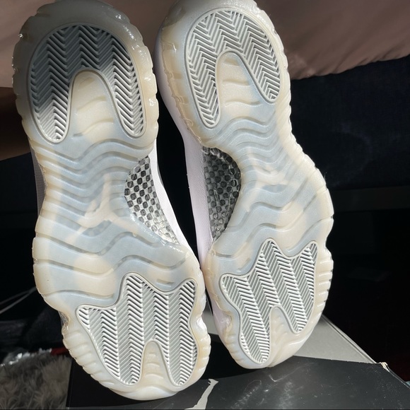 Air Jordan 11s Retro Black & White main image 12